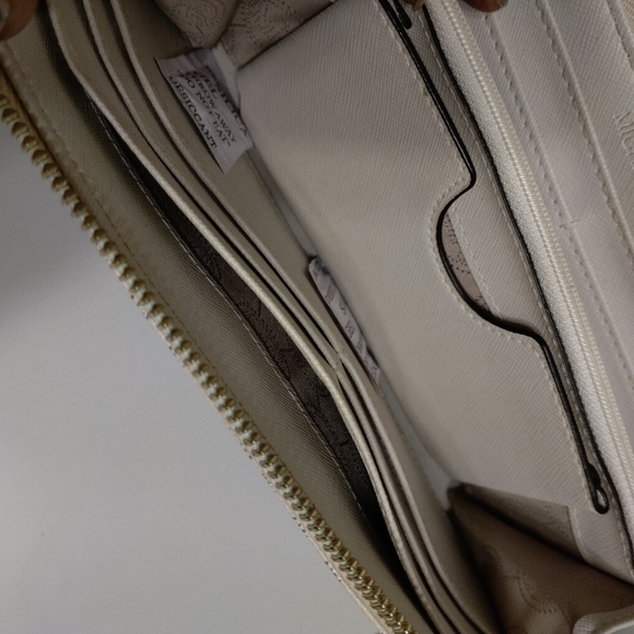 💥CLOSING Nov.1 SALE💥 Michael Kors MK Purse & matching Wallet - Picture 15 of 16